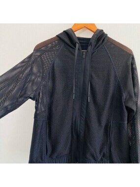 lululemon Mesh on Mesh Jacket Hoodie Black Full Zipper Pockets Yoga $148 Medium